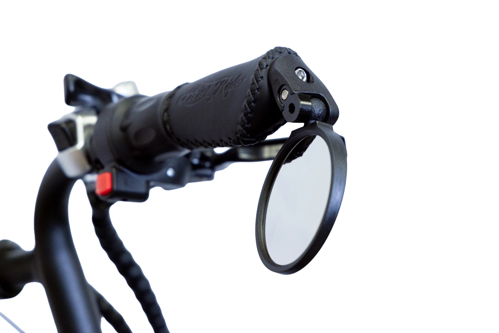 Anti-glare silver lens rearview mirrors reducing glare by 50%, providing clear rear visibility.