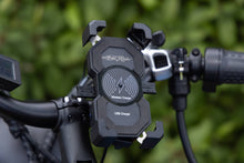 Load image into Gallery viewer, Universal smartphone bike mount compatible with devices ranging from 3.5 to 6.8 inches.